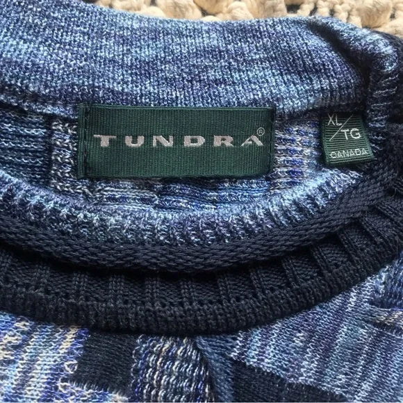 TUNDRA SWEATER VINTAGE like brand new